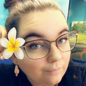 Meet your Posher, Caitie